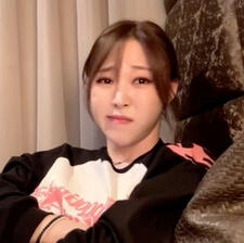 Moon Byul-Yi